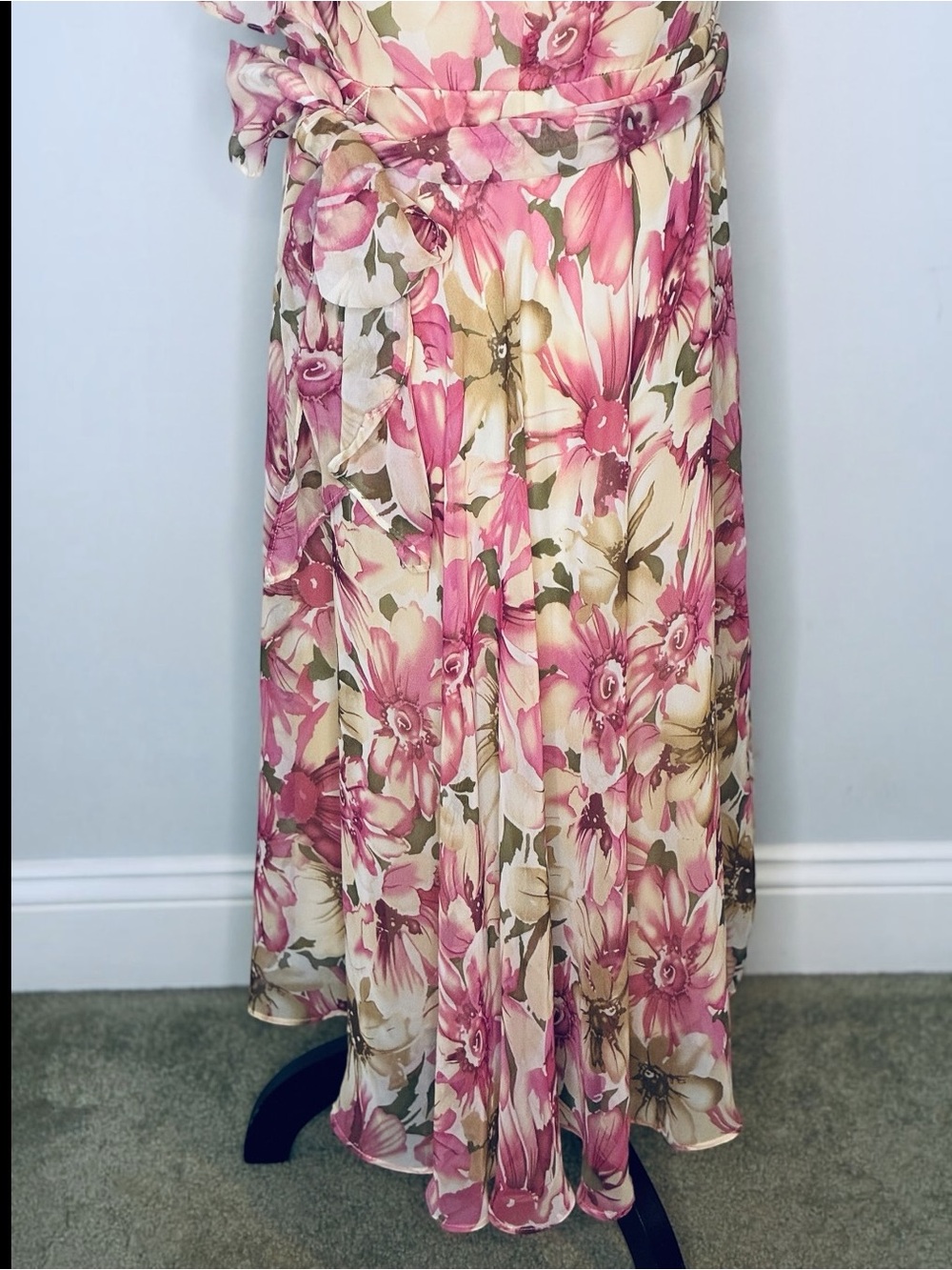 karin stevens Pink and Cream Floral Chiffon Lined Wrap Midi Dress - Picture 13 of 15